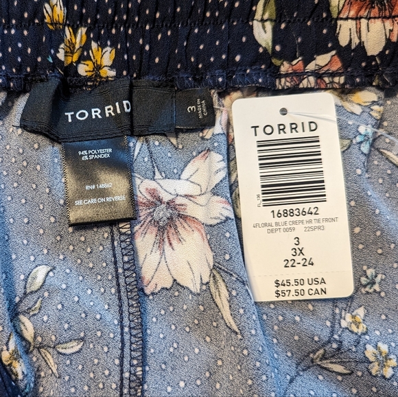 5 Inch pull-on stretch crepe mid-rise tie-front short, blue floral - Picture 4 of 6